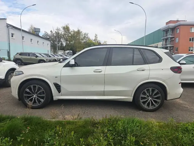 BMW X5 2023