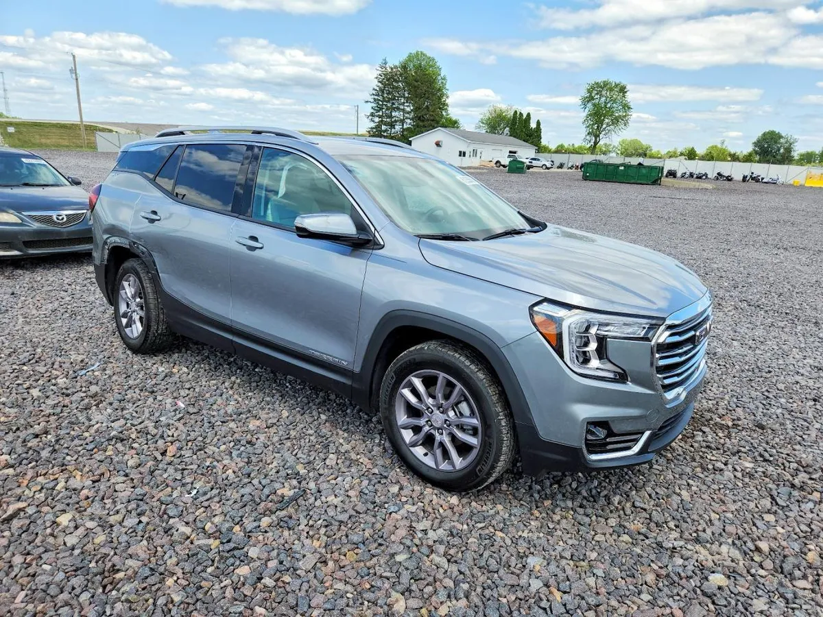 GMC TERRAIN SLT 2023