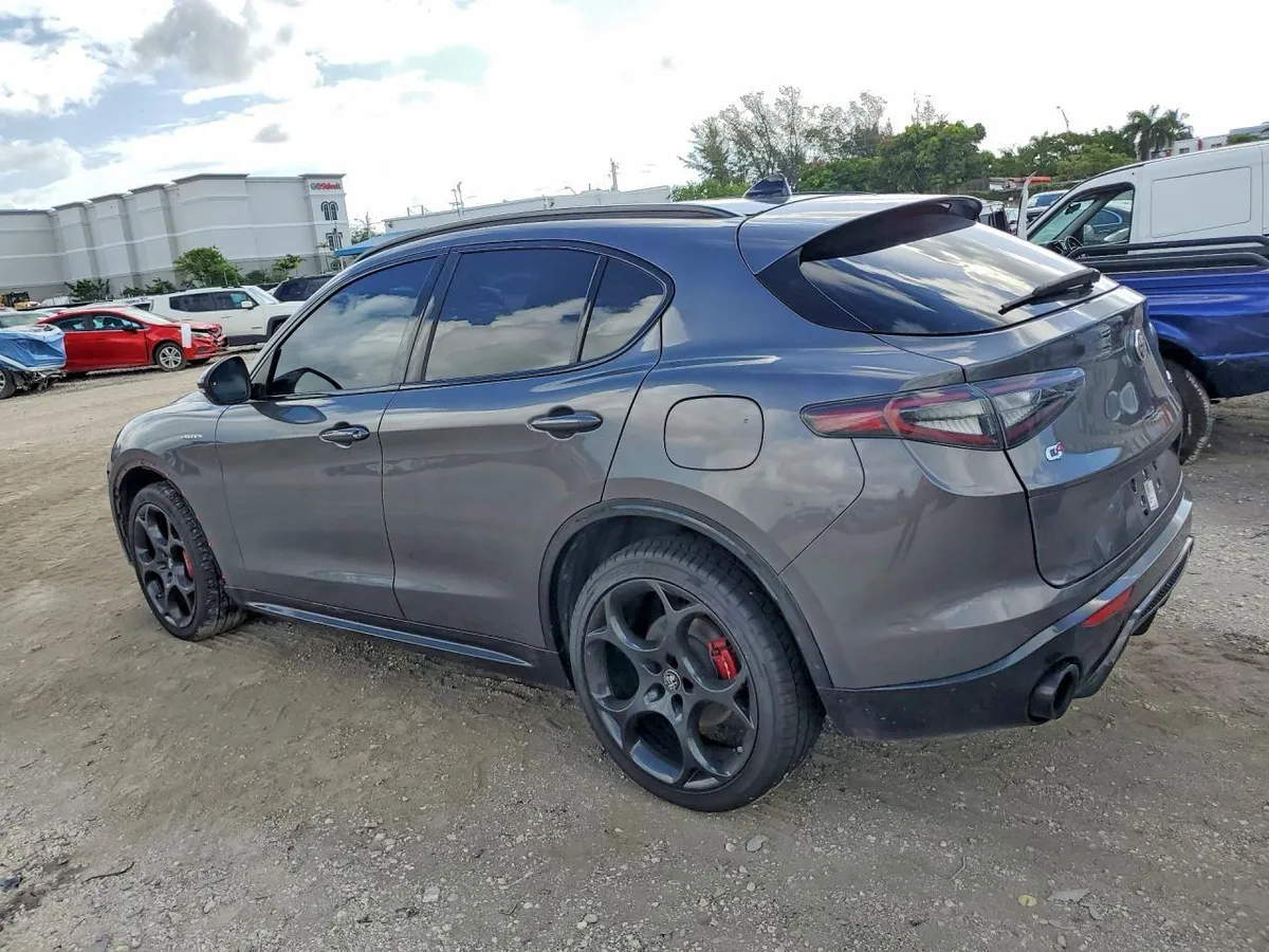 ALFA ROMEO STELVIO TI 2023