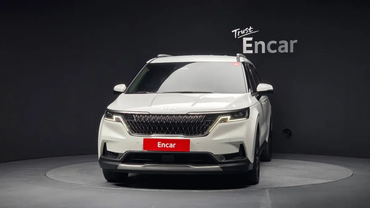 KIA CARNIVAL NOBLESSE 2023
