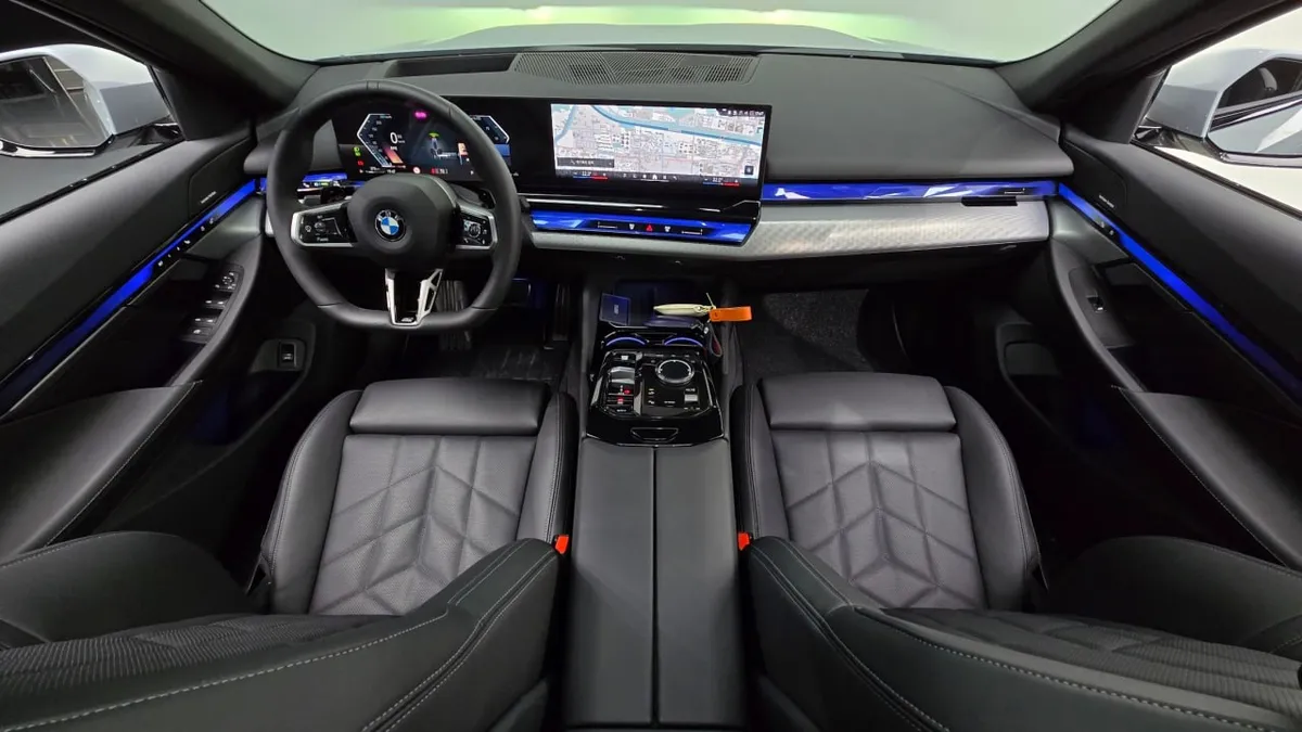 BMW 520I M SPORT 2025
