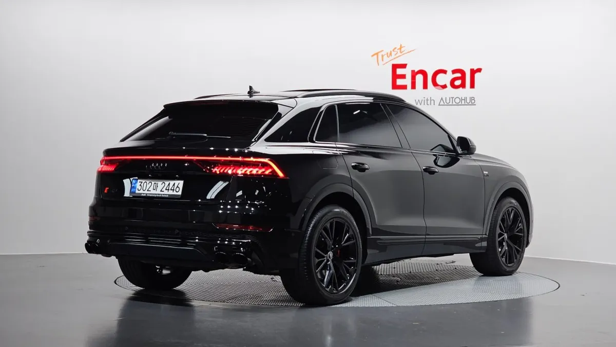 AUDI Q8 PREMIUM 2022