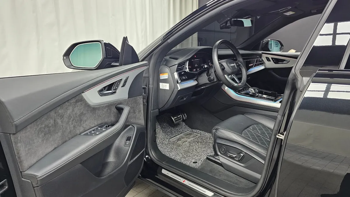 AUDI Q8 PREMIUM 2022