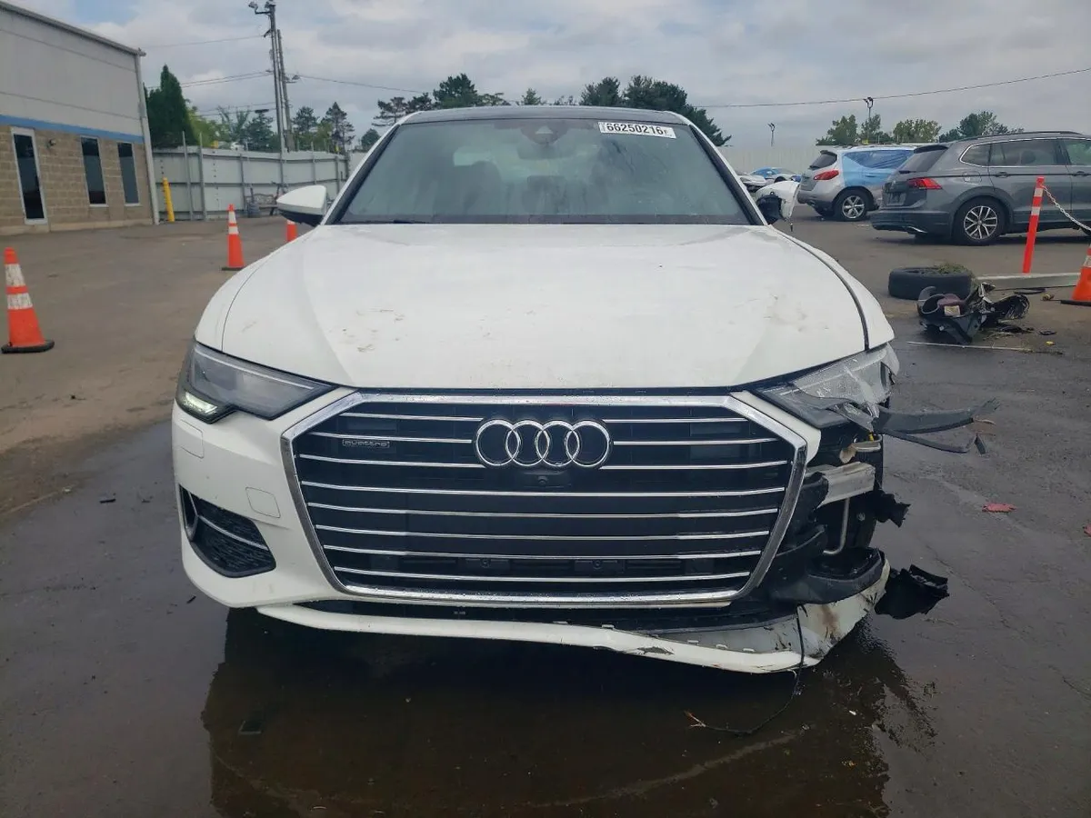 AUDI A6 2022