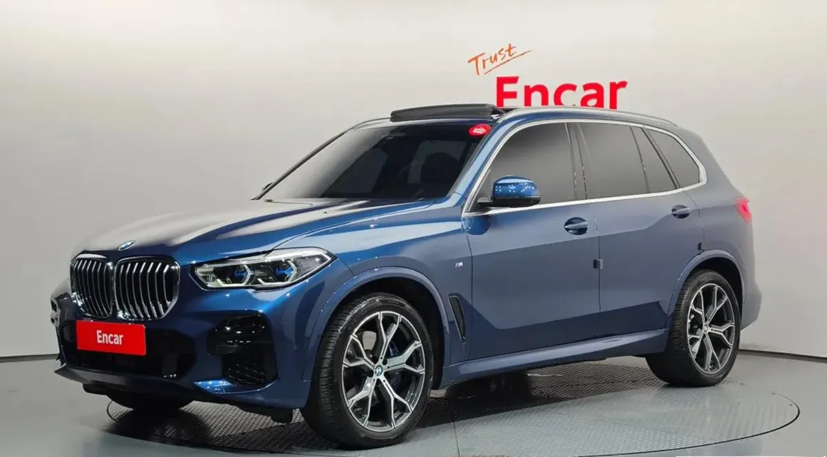 BMW X5 КОМФОРТНЫЙ САЛОН КАМЕРА 360 ПНЕВМОПОДВЕСКА ПРЕМИАЛЬНАЯ АУДИОСИСТЕМА И ПРОЕКЦИОННЫЙ ДИСПЛЕЙ 2023