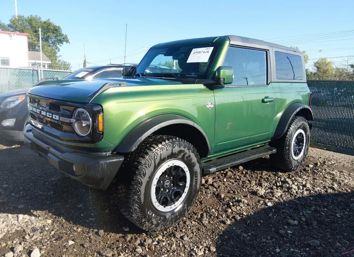 FORD BRONCO OUTER BANKS 2023