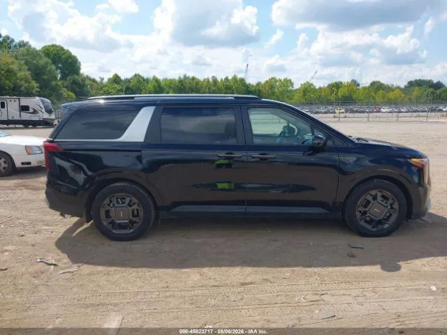 KIA CARNIVAL 2024