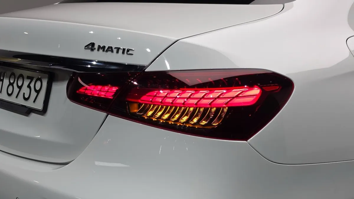 MERCEDES-BENZ E-CLASS 2023