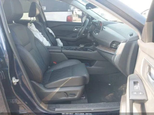 NISSAN ROGUE PLATINUM INTELLIGENT 2024