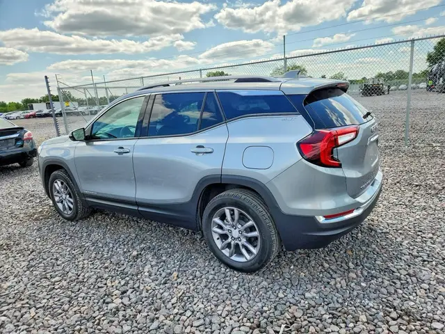 GMC TERRAIN SLT 2023