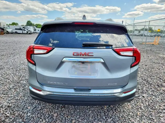 GMC TERRAIN SLT 2023