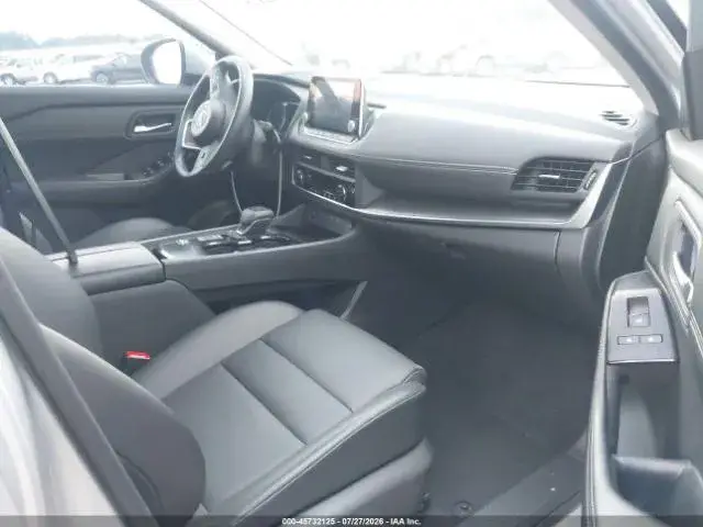 NISSAN ROGUE SV 2024