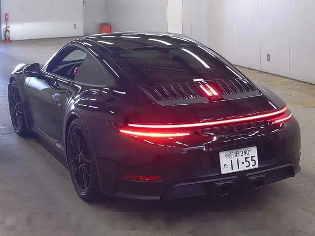 PORSCHE 911 CARRERA GTS 2025