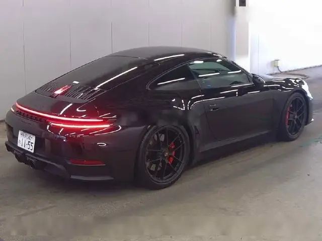 PORSCHE 911 CARRERA GTS 2025