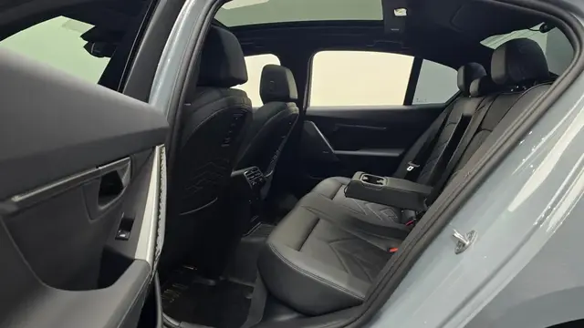 BMW 520I M SPORT 2025