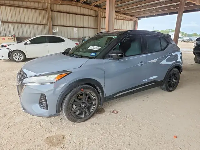 NISSAN KICKS 2023