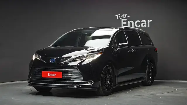 TOYOTA SIENNA 2023