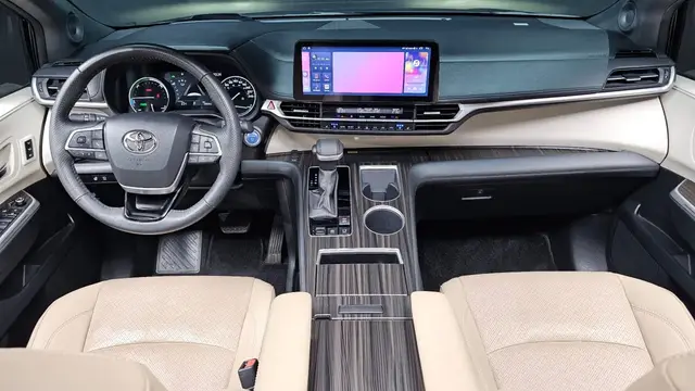 TOYOTA SIENNA 2023