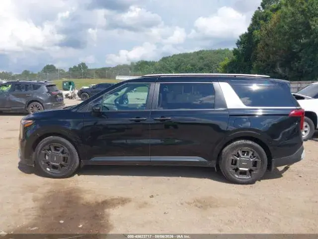KIA CARNIVAL 2024