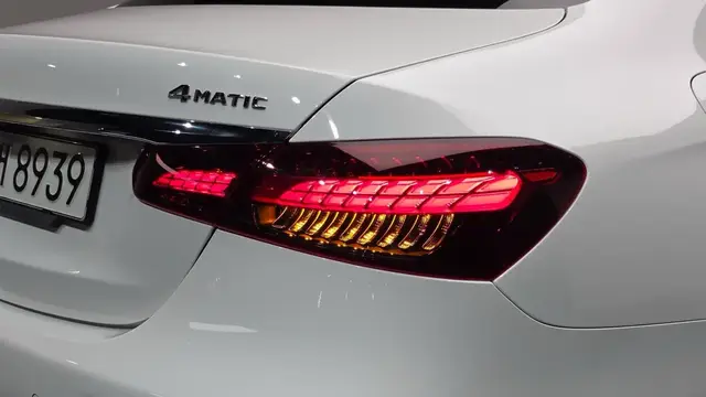 MERCEDES-BENZ E-CLASS 2023