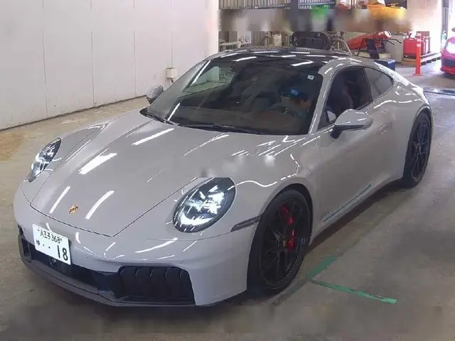 PORSCHE 911 CARRERA GTS 2025