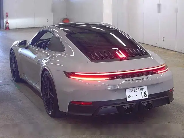 PORSCHE 911 CARRERA GTS 2025