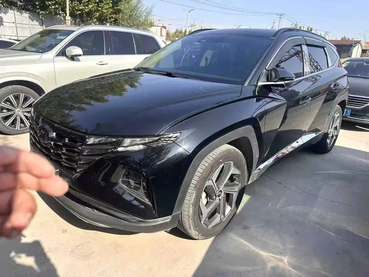 HYUNDAI TUCSON PREMIUM 2023