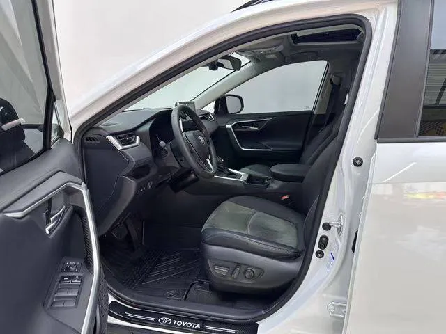 TOYOTA RAV 2022