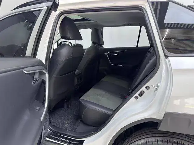 TOYOTA RAV 2022