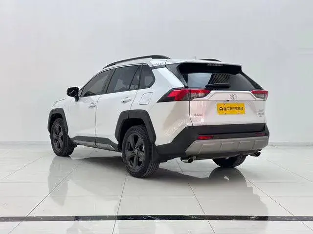 TOYOTA RAV 2022