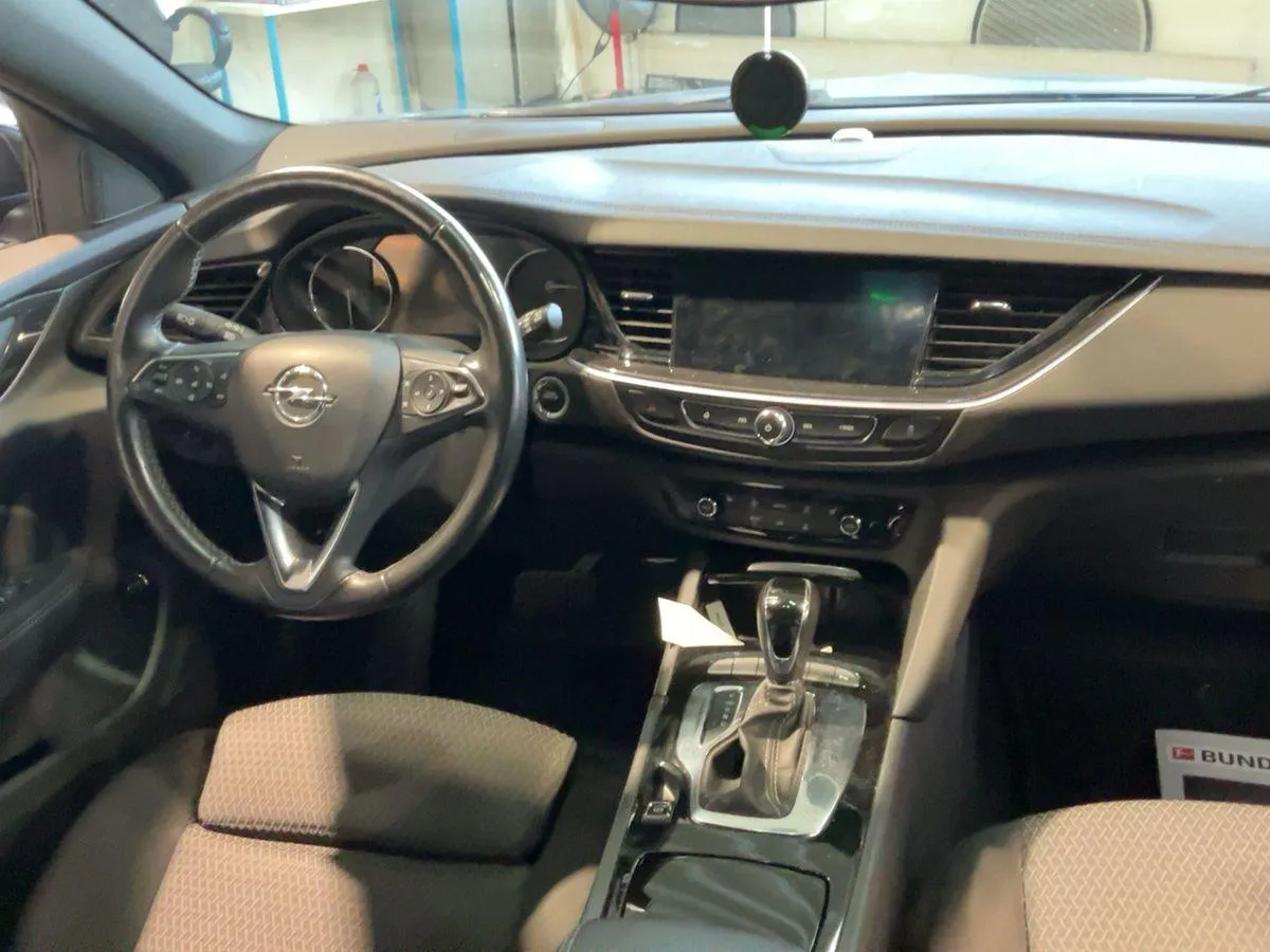 OPEL INSIGNIA 2023