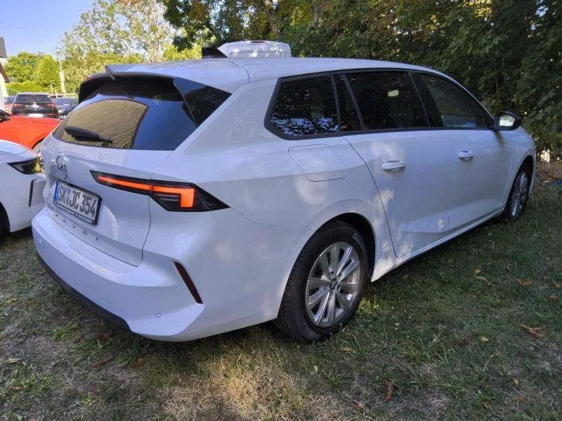 OPEL ASTRA 2023
