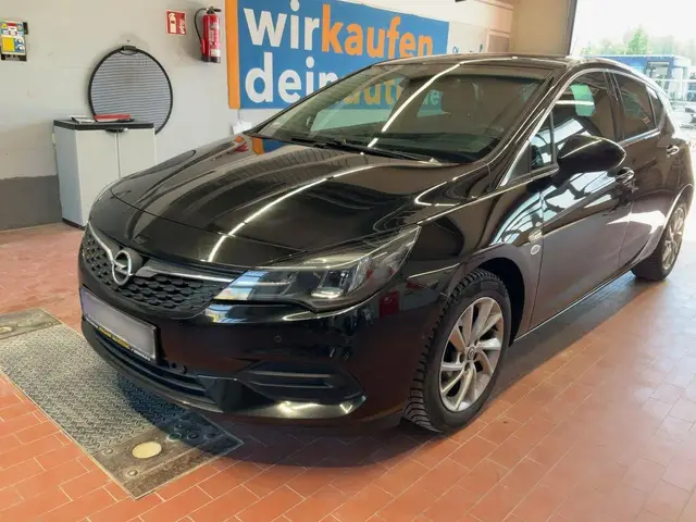 OPEL ASTRA 2021