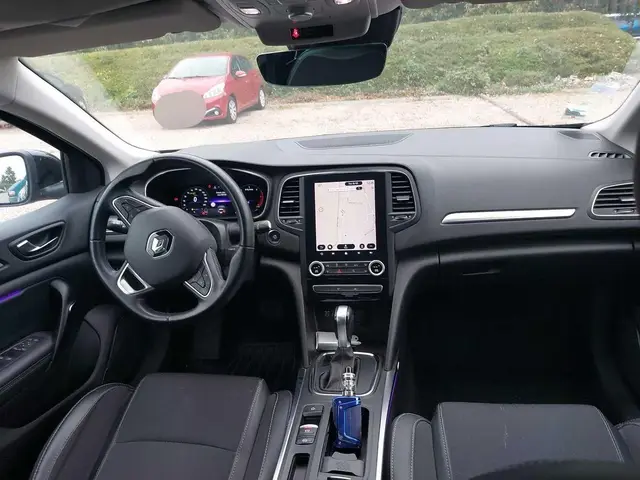 RENAULT MEGANE 2022