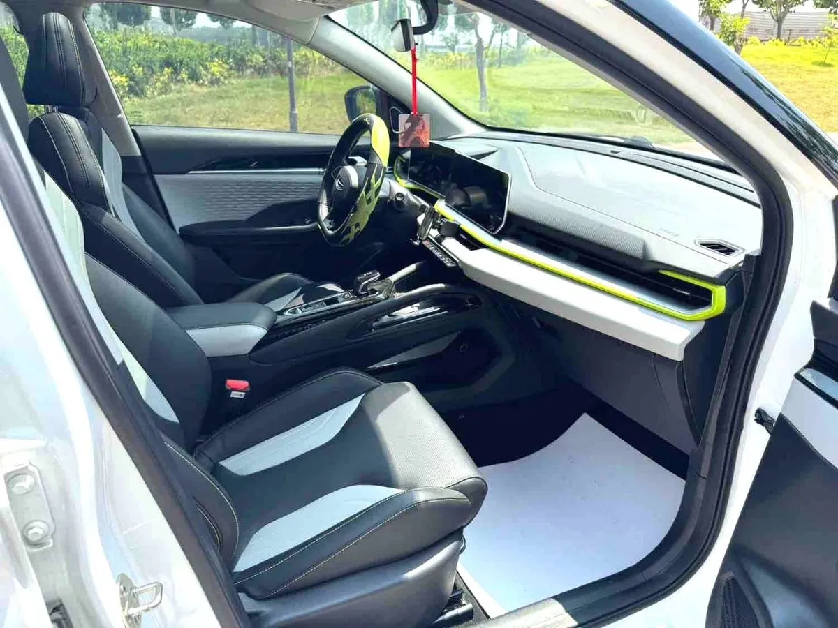 GEELY COOLRAY 2023