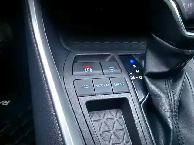TOYOTA RAV4 2023