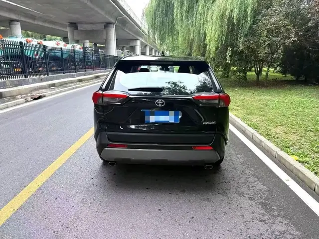 TOYOTA RAV4 2023