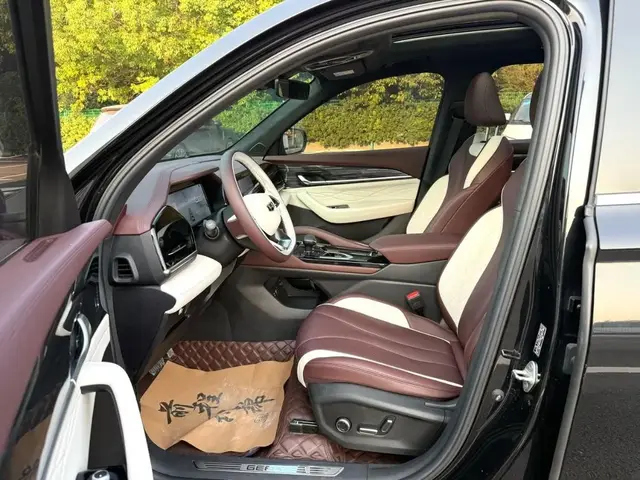 GEELY MONJARO PREMIUM 2022