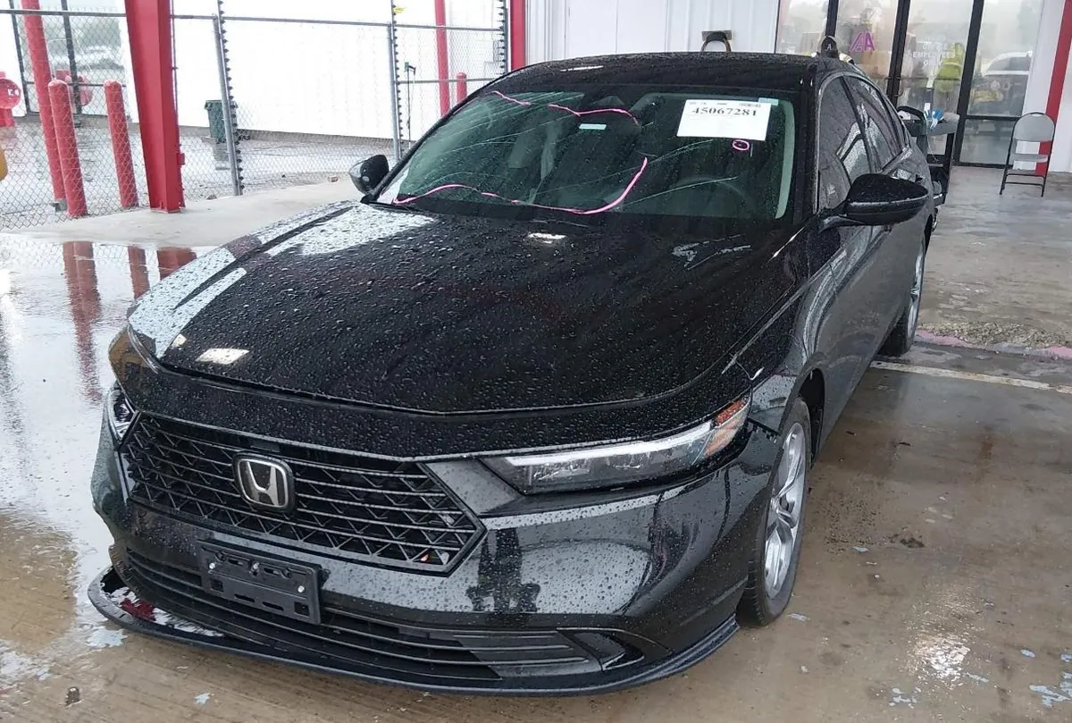 HONDA ACCORD EX 2024