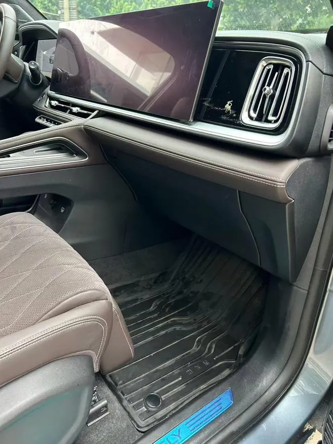 GEELY XINGYUE L 2026