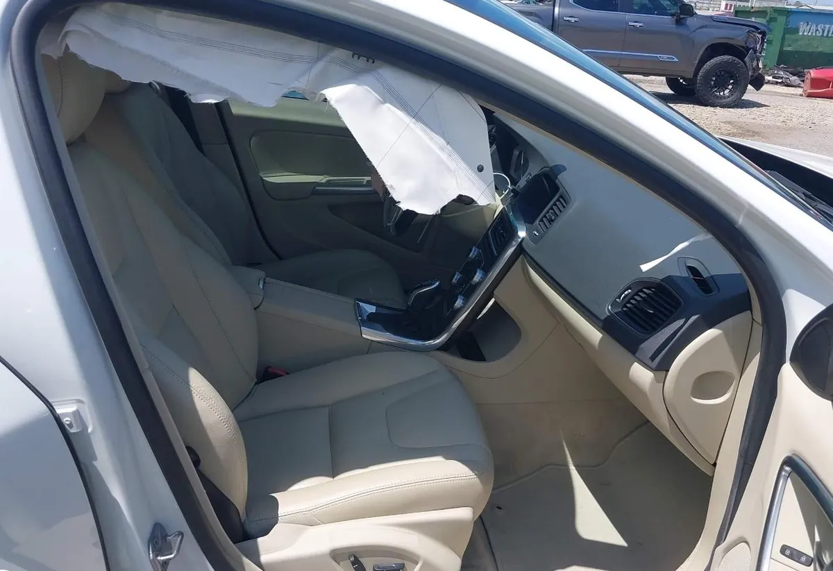 VOLVO S60 T5 PREMIER 2015