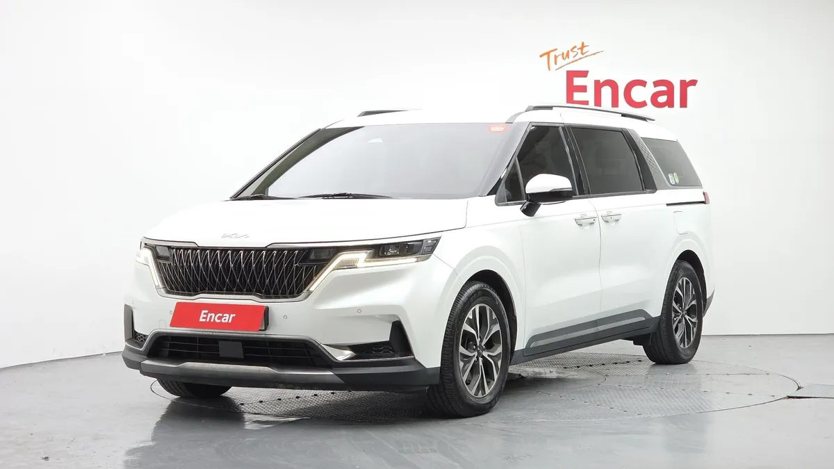 KIA CARNIVAL NOBLESSE 2022
