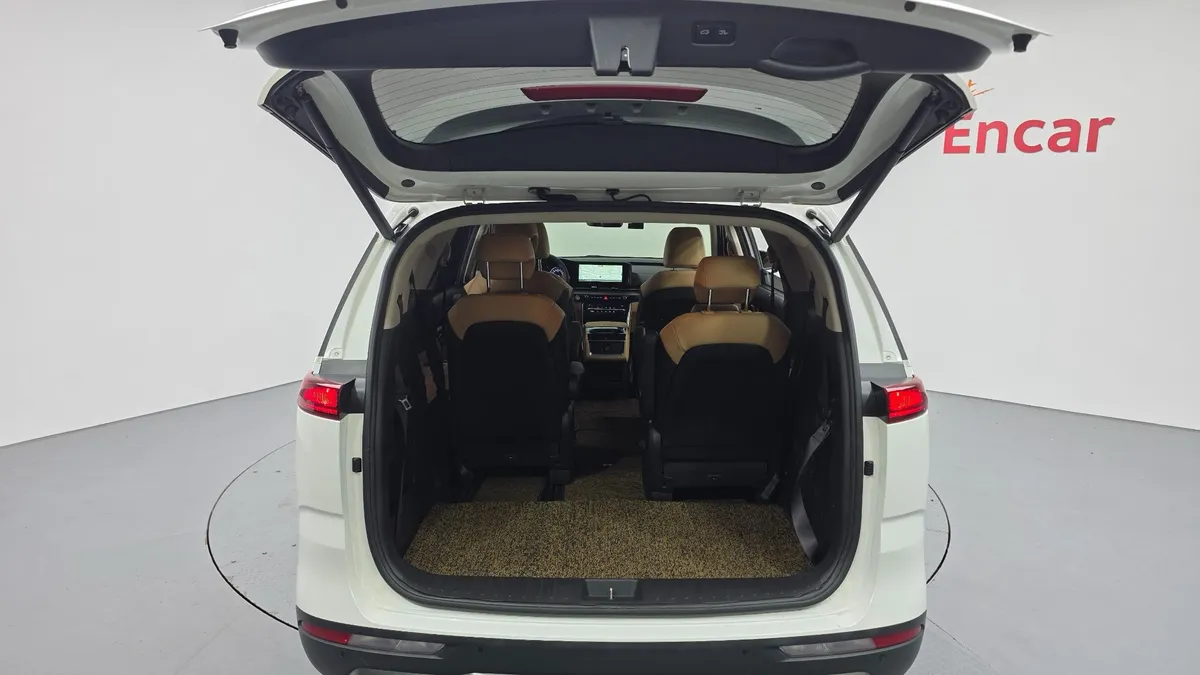 KIA CARNIVAL NOBLESSE 2022