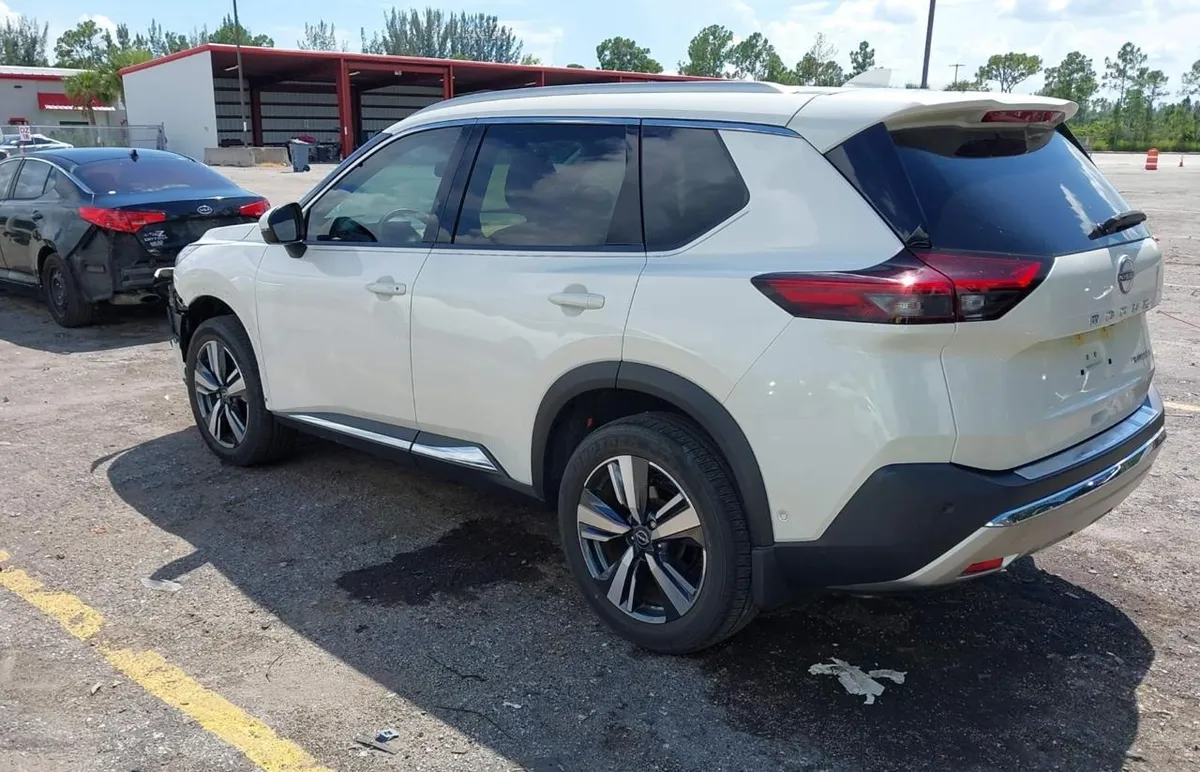 NISSAN ROGUE PLATINUM FWD 2023