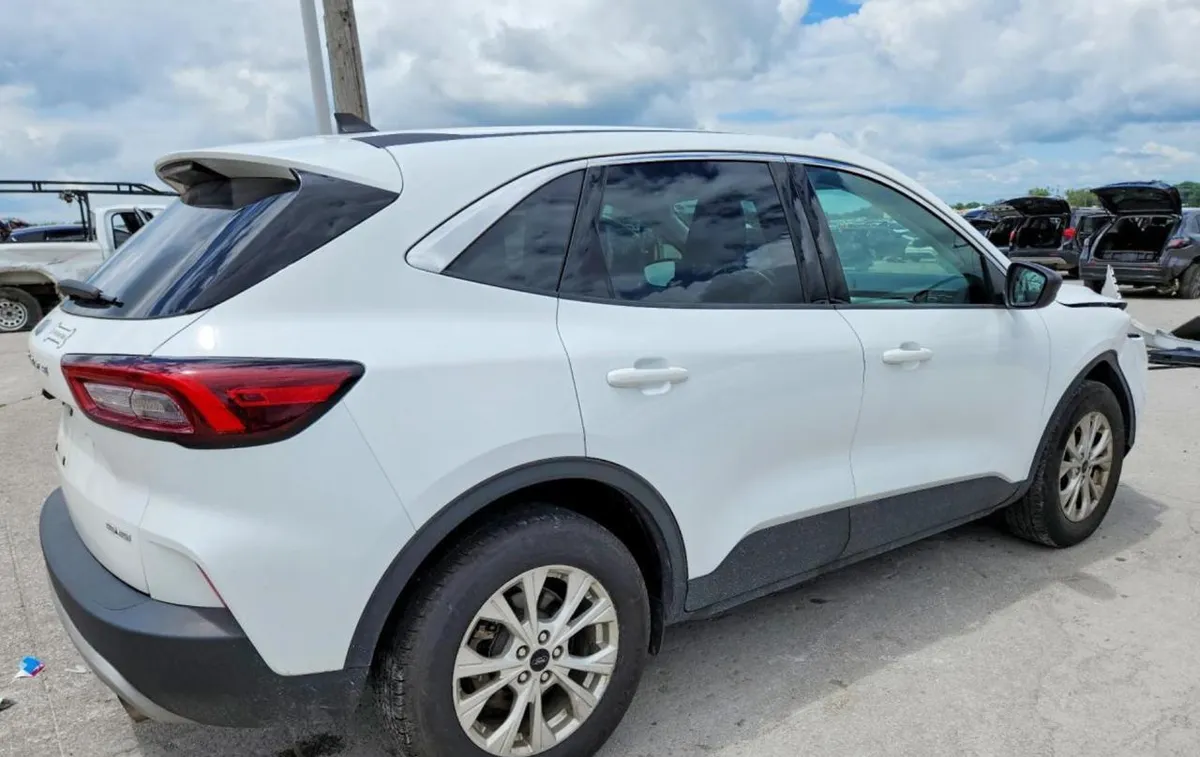 FORD ESCAPE ACTIVE 2023