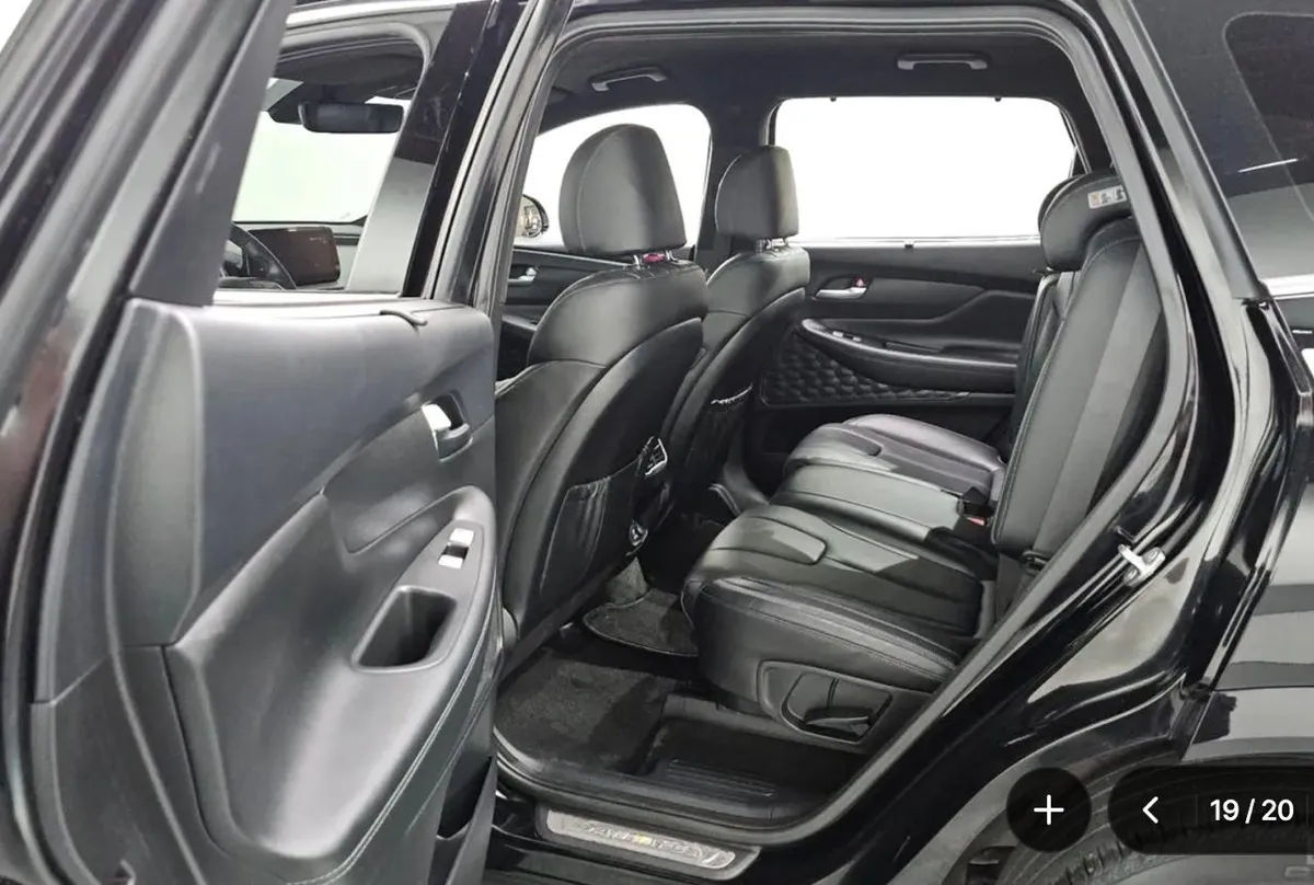 HYUNDAI SANTA FE ЗАДНИЕ И ПЕРЕДНИЕ ПАРКТРОНИКИ И ЗАДНЯЯ КАМЕРА 2022