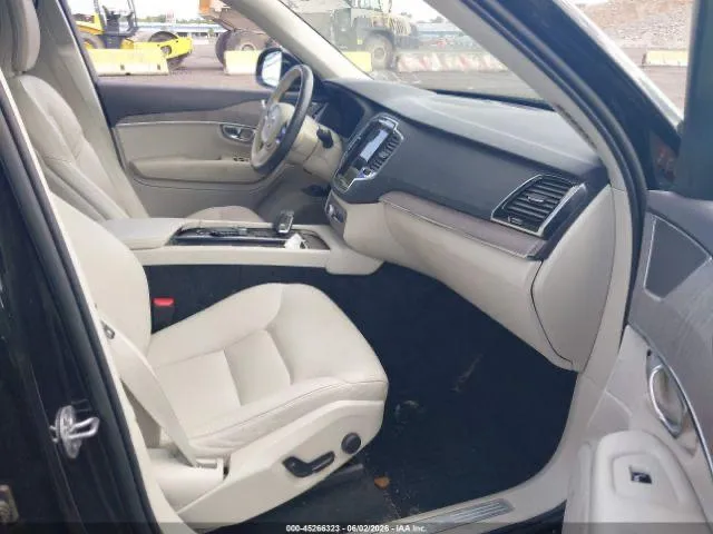VOLVO XC90 B5 PLUS 03/2023 2023