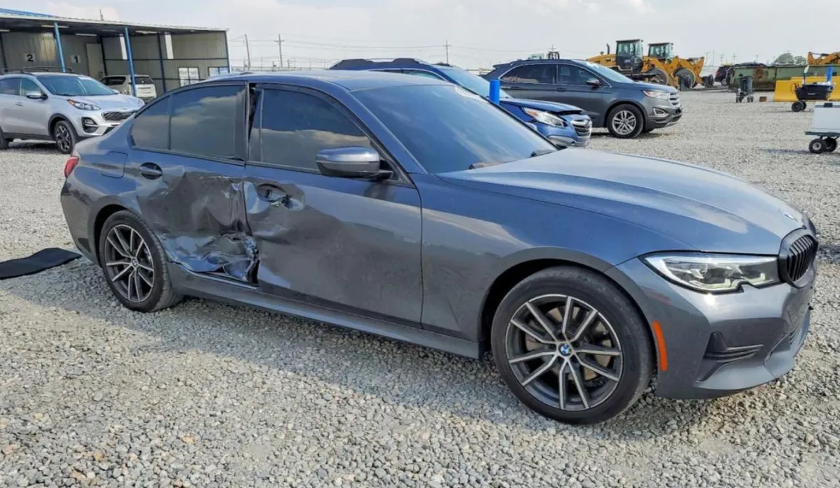 BMW 330XI 2020