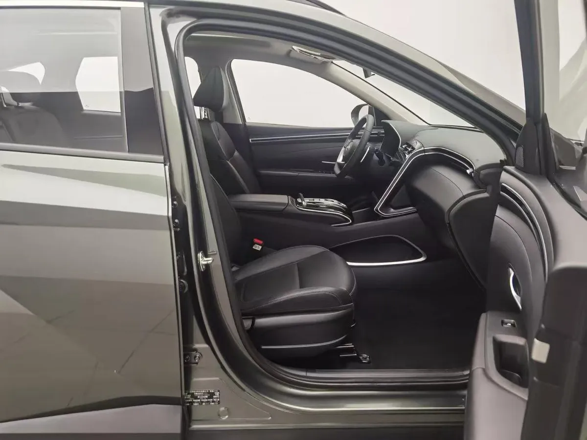 HYUNDAI TUCSON PREMIUM 2023
