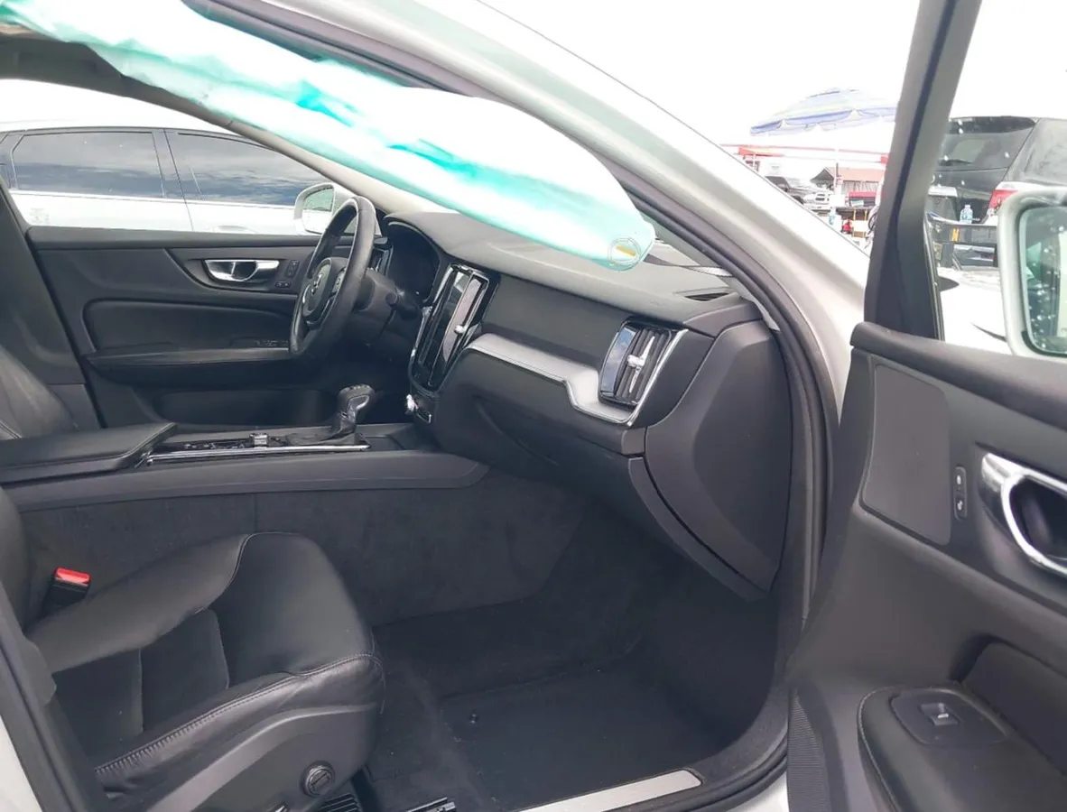 VOLVO S60 T5 MOMENTUM 2020